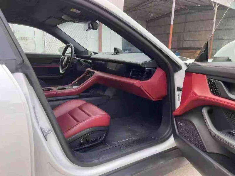 徐州21年保时捷Taycan4