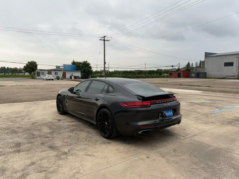 徐州20年保时捷帕拉梅拉2