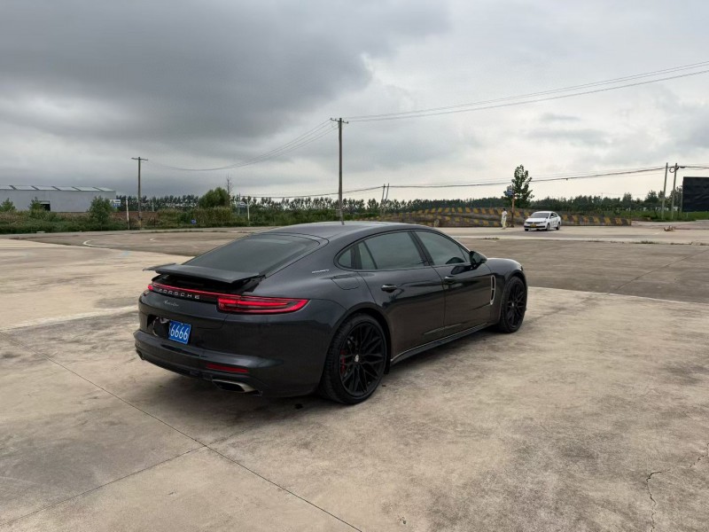 徐州20年保时捷帕拉梅拉8