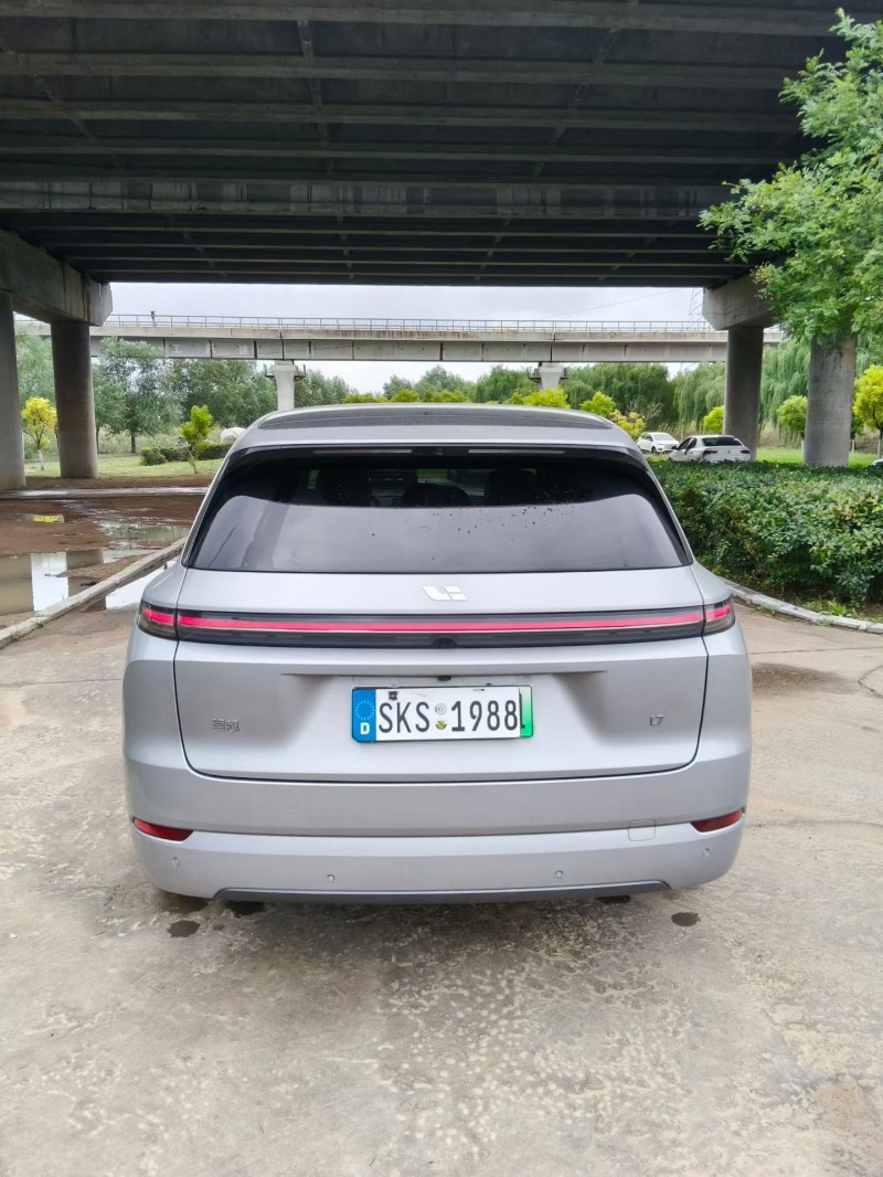 青岛24年理想L79