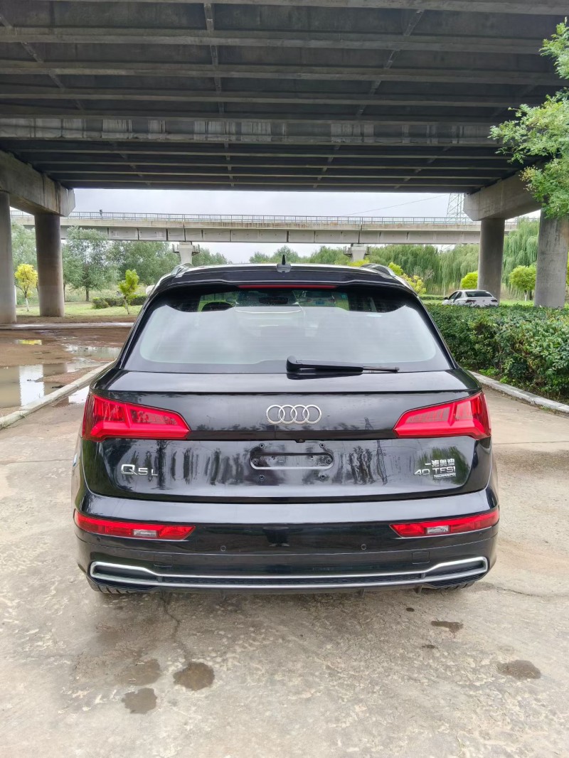 青岛18年奥迪Q59
