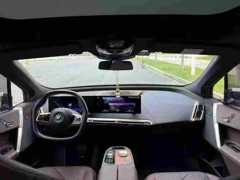 十堰23年宝马IX34