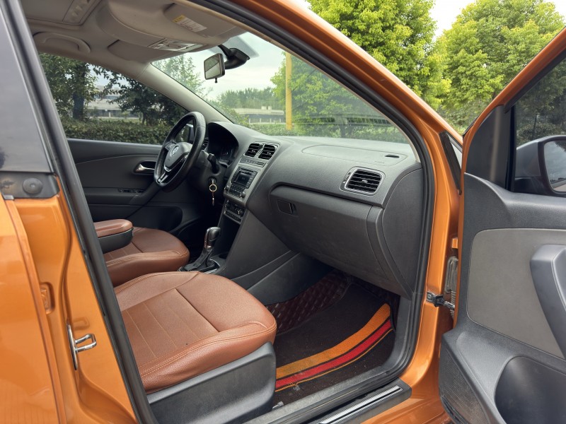 盐城16年大众polo6