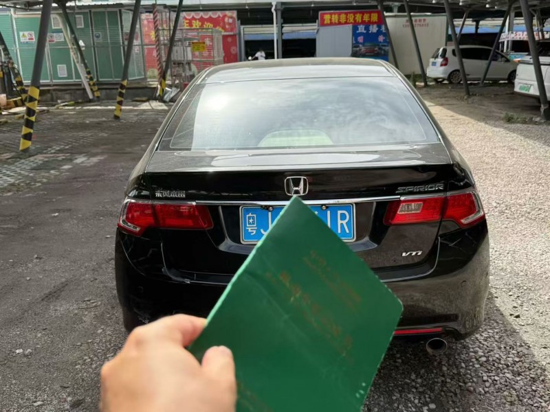 广州13年本田思铂睿7