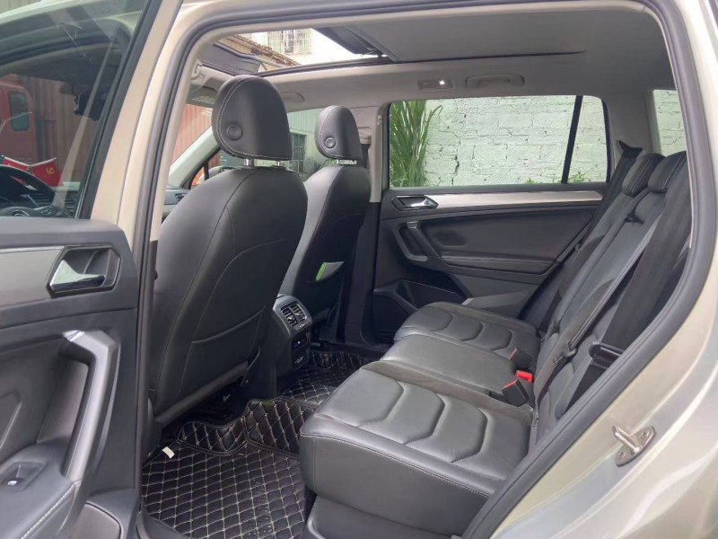 广州21年大众途观5