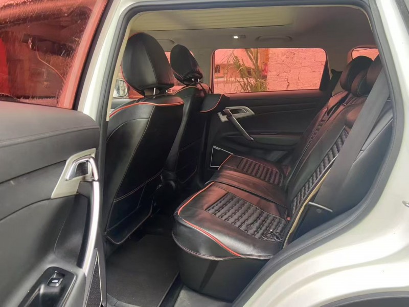 广州19年吉利博越5