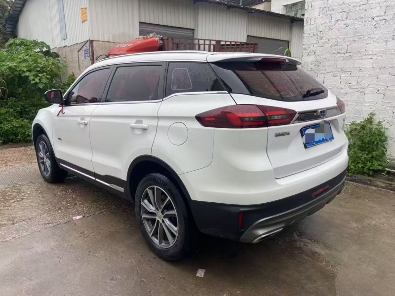 广州19年吉利博越9