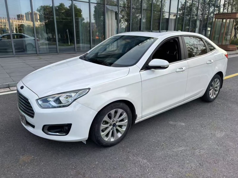 常德17年福特福克斯3