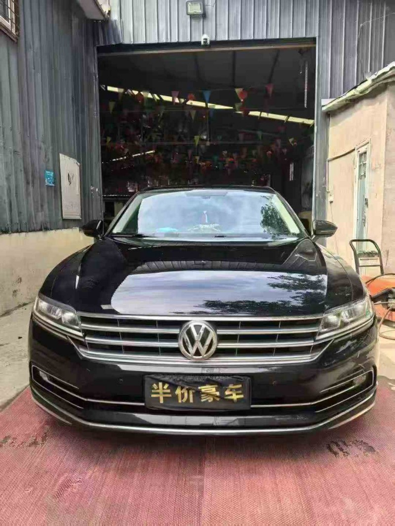 延安18年大众辉昂1