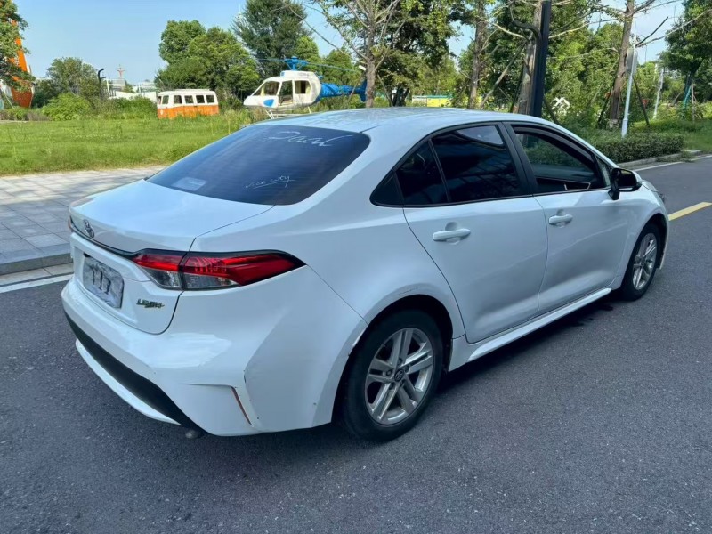 常德22年丰田雷凌7