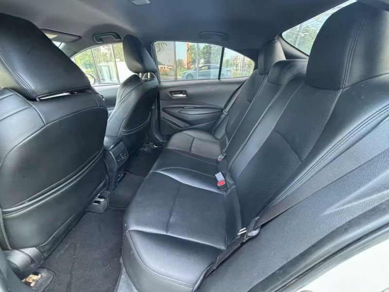 常德22年丰田雷凌8