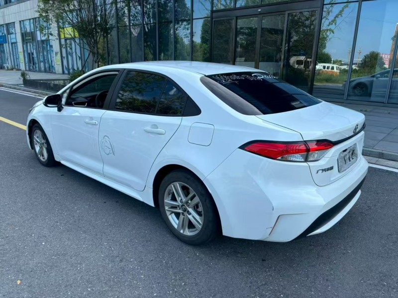 常德22年丰田雷凌9