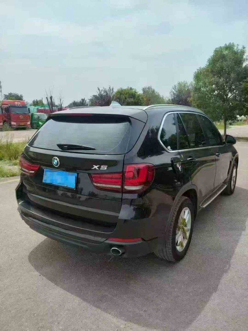 汉中17年宝马X57