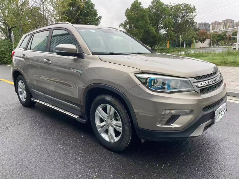 常德16年长安汽车CS752