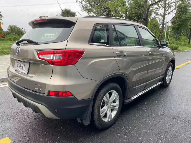 常德16年长安汽车CS755