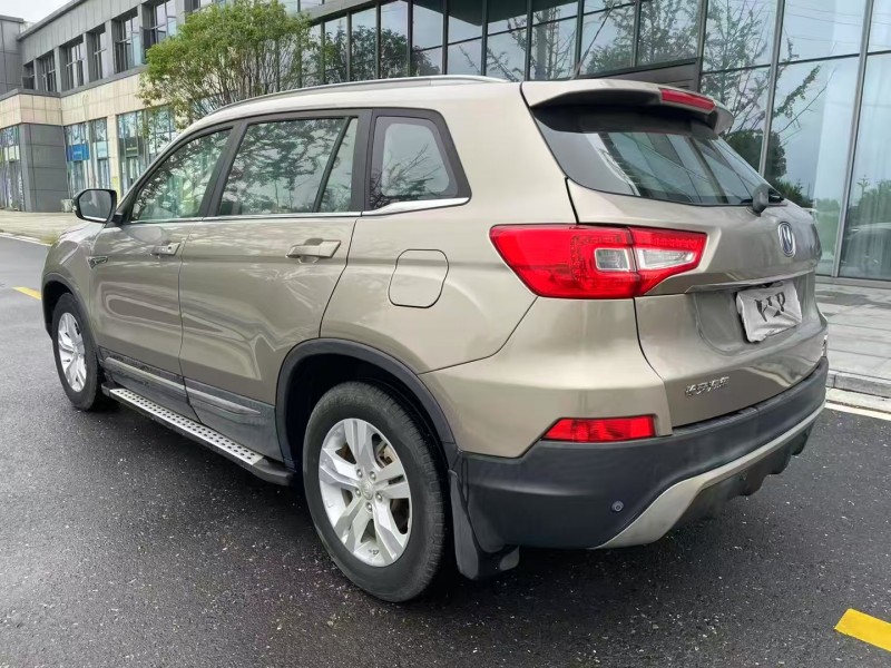 常德16年长安汽车CS758