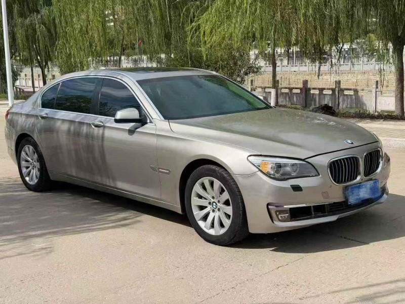 铜川13年宝马7系3