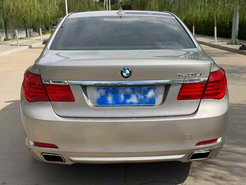 铜川13年宝马7系9