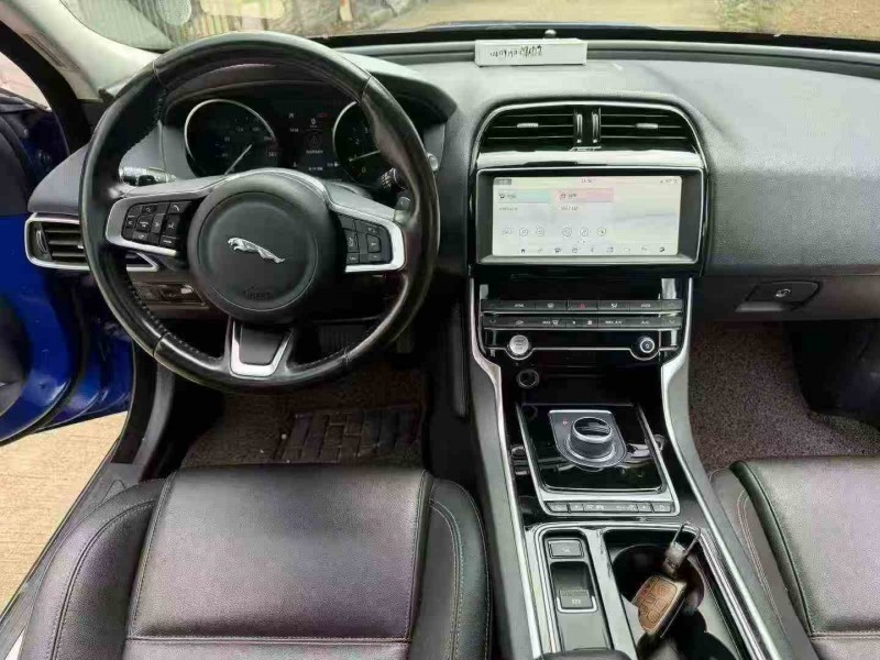 三明19年捷豹XEL4