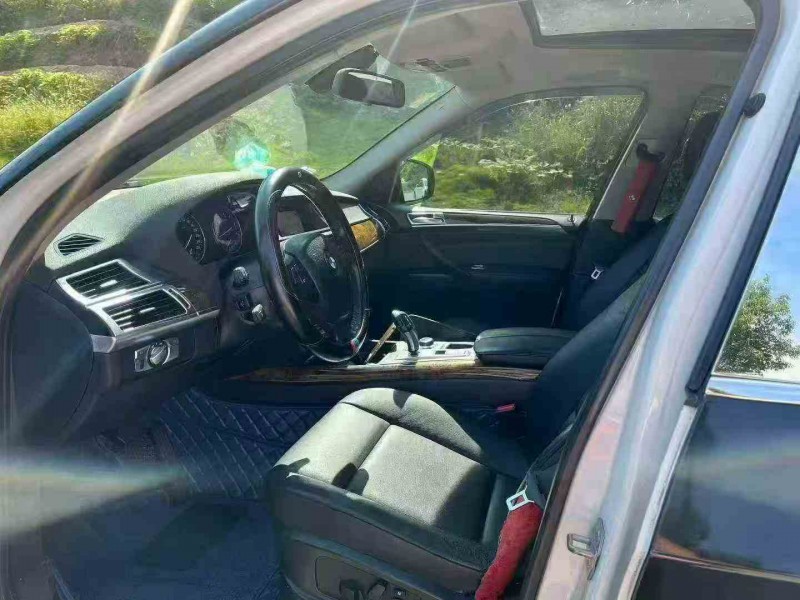 南平13年宝马X55