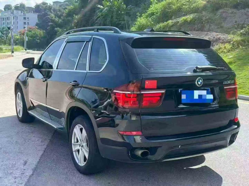 南平13年宝马X58