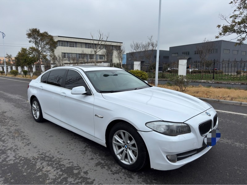 盐城11年宝马5系3