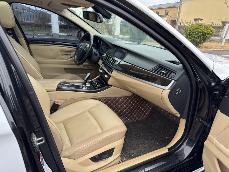 盐城11年宝马5系9