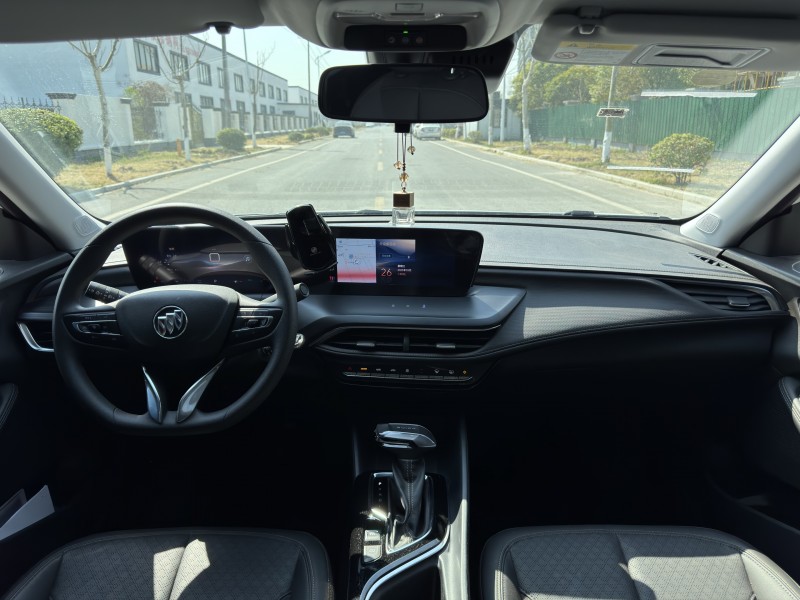 盐城24年别克威朗8