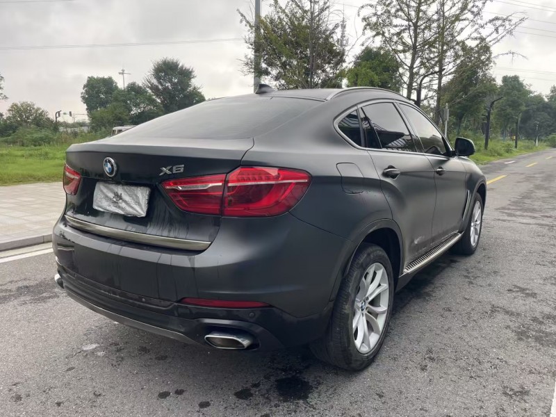 常德17年宝马X67