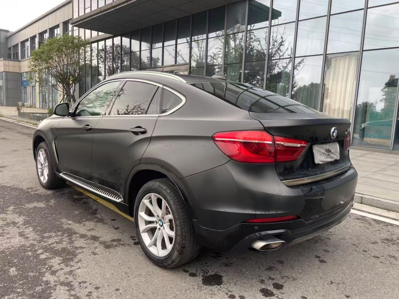 常德17年宝马X69