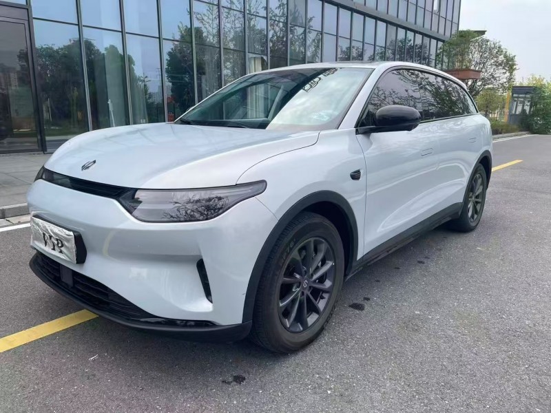 常德23年零跑汽车C116