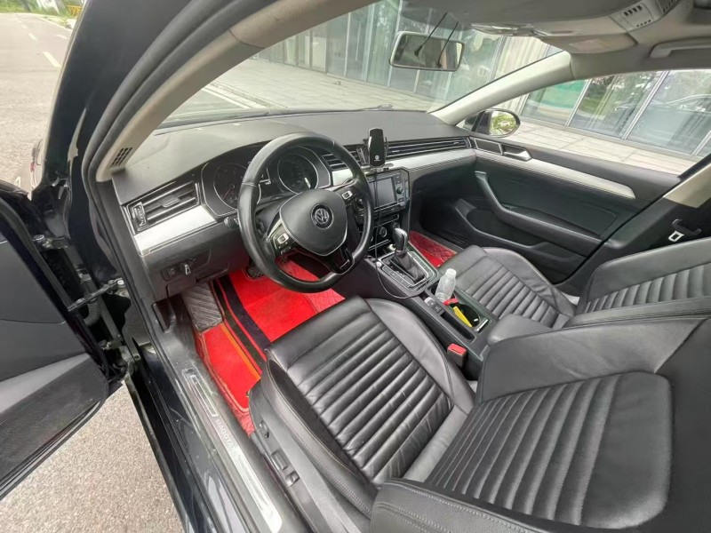 常德19年大众迈腾8