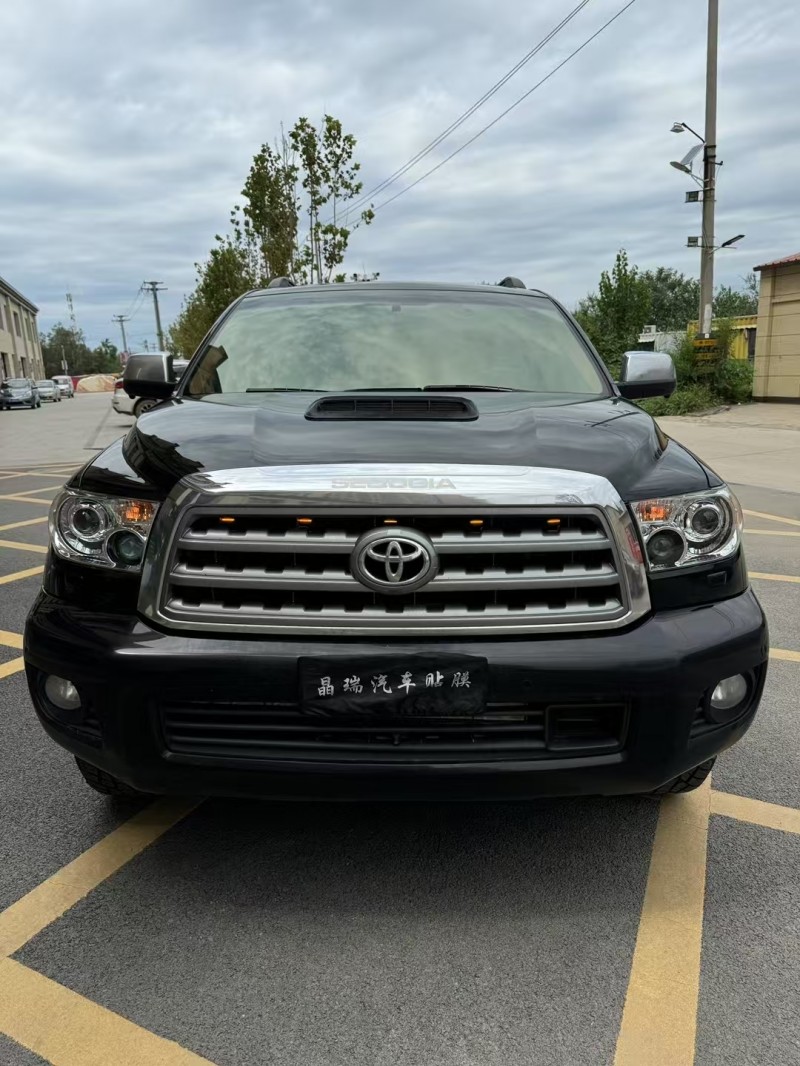 廊坊11年丰田红杉1