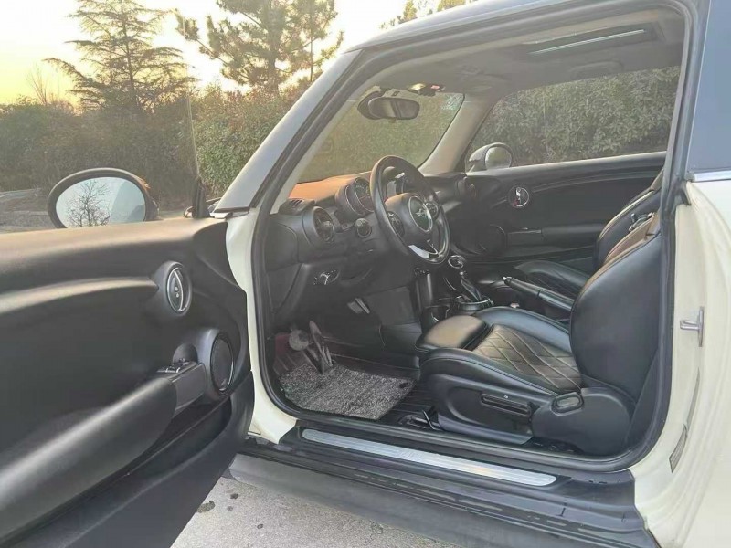 常德17年MINICooper7