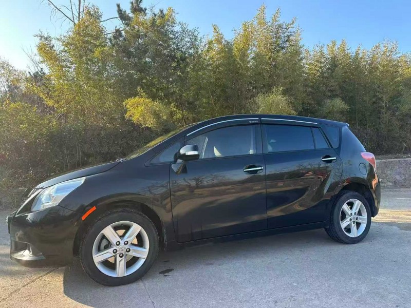 常德17年丰田逸致2