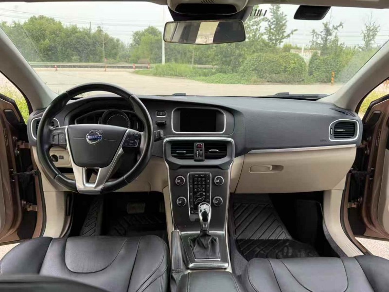 徐州15年沃尔沃V405