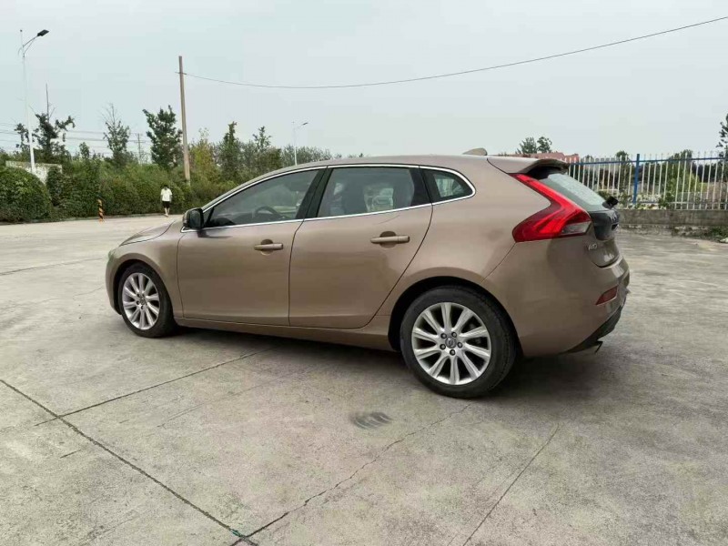 徐州15年沃尔沃V408