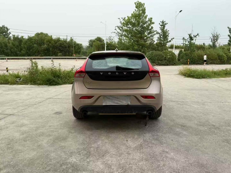 徐州15年沃尔沃V409