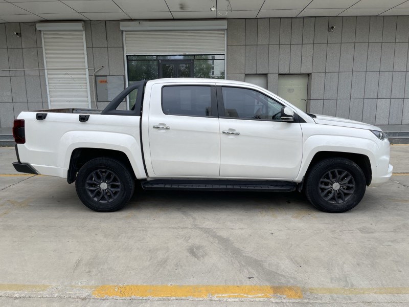 济宁23年江铃域虎8