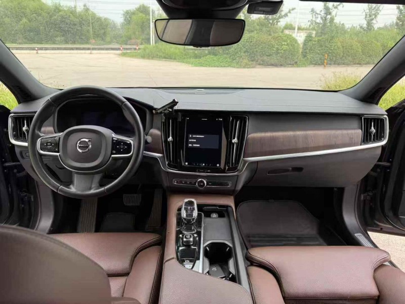 徐州21年沃尔沃S905