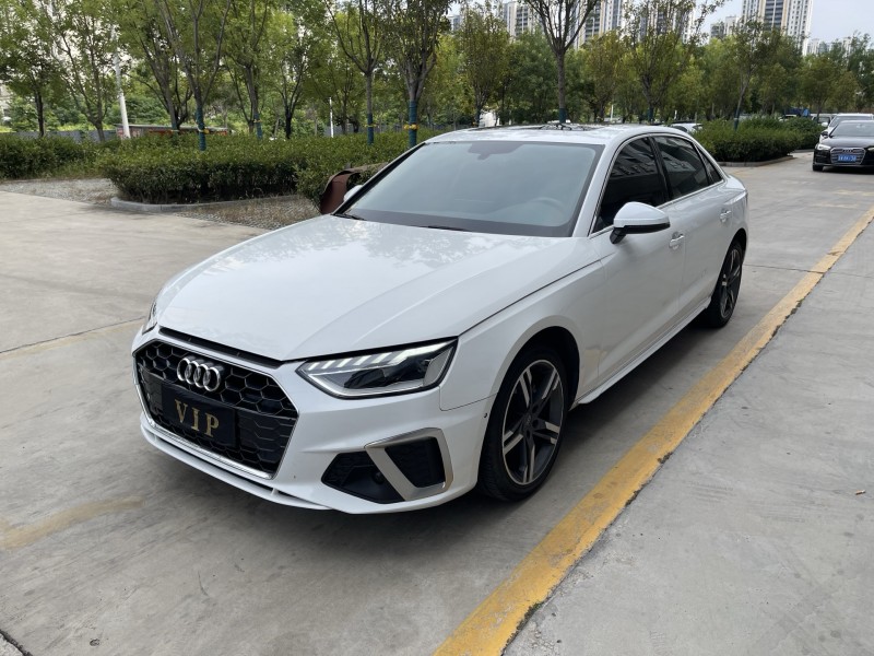 济宁22年奥迪A4L3