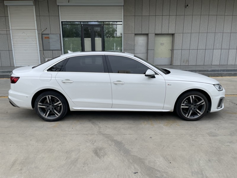 济宁22年奥迪A4L8