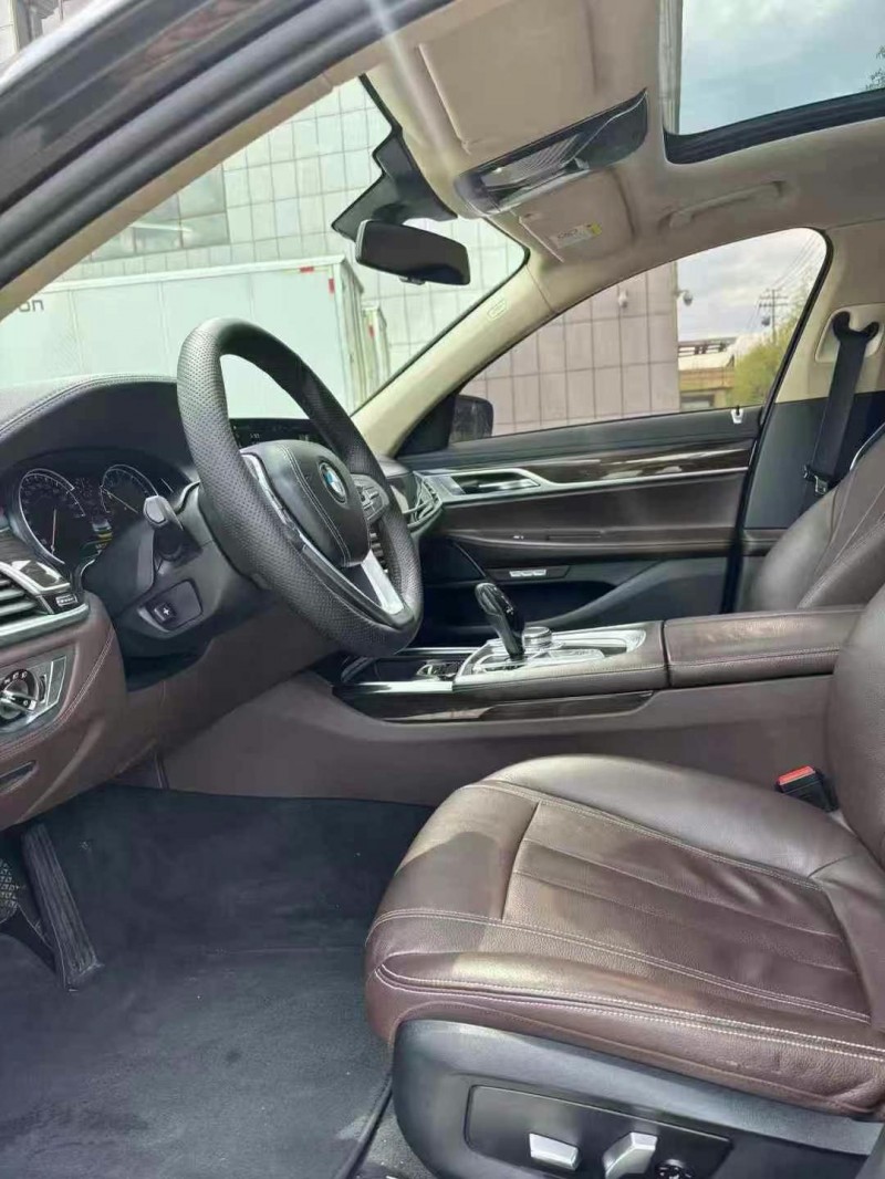 吉林17年宝马7系8