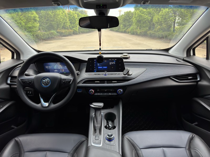 盐城23年别克微蓝8