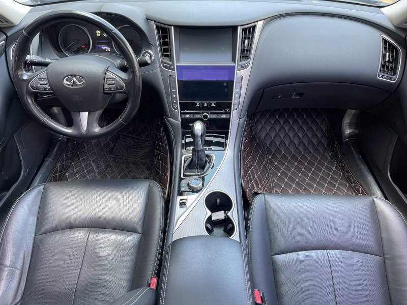 济宁17年英菲尼迪Q50L4