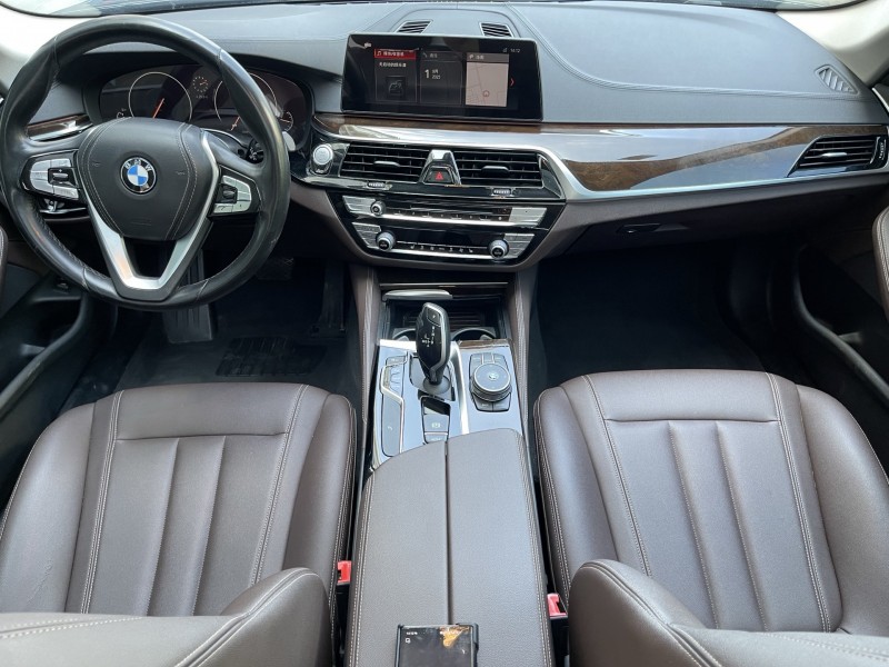 济宁19年宝马5系4