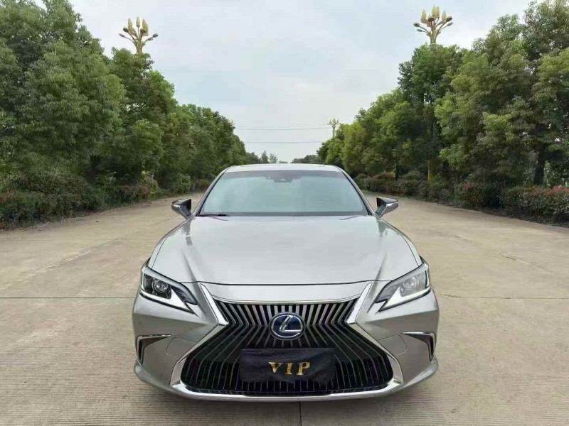 徐州19年雷克萨斯ES1
