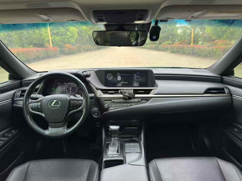 徐州19年雷克萨斯ES5