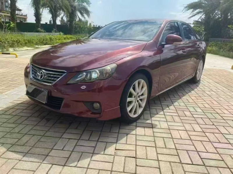 海口12年丰田锐志2