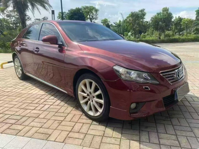 海口12年丰田锐志3